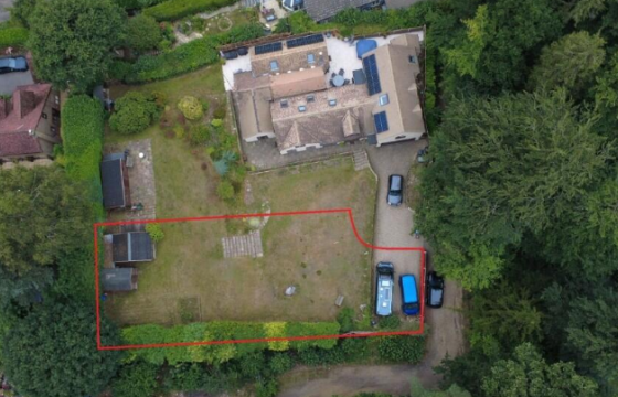 Plot for sale in Arford Common photo